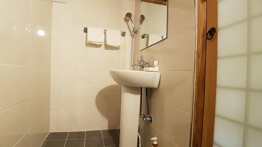 Ohnewwall Guesthouse جيونجو المظهر الخارجي الصورة
